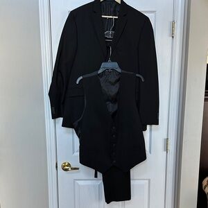 Kenneth Cole Black 3 Piece Suit with Blazer Vest and Pant